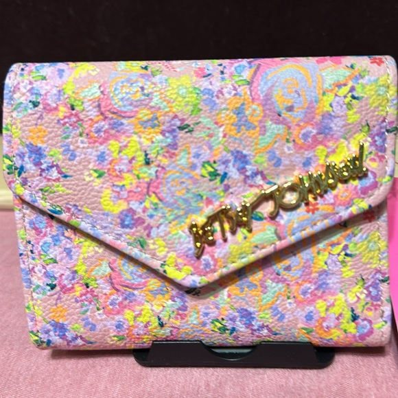 Betsy Johnson Card Case - Picture 2 of 6